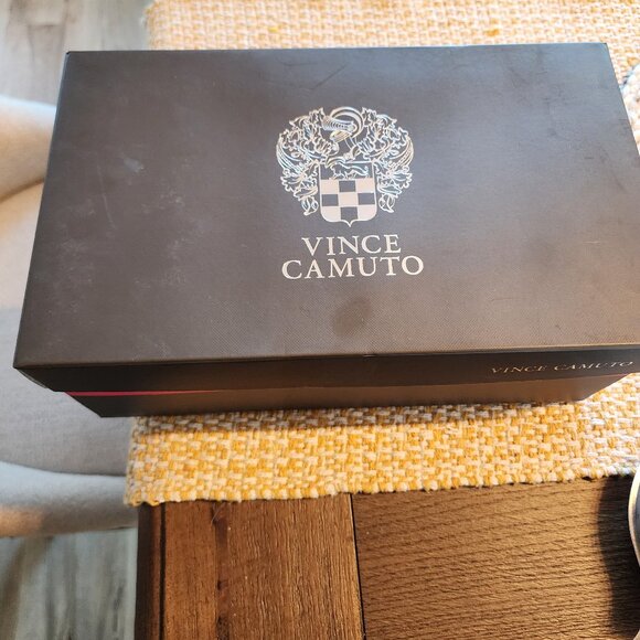 Vince Camuto Black Mule - Picture 2 of 13